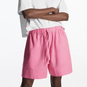 New COS linen high waisted oversized drawstring shorts, size M